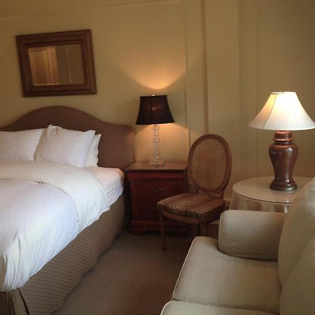 Morgan State House Inn Олбани Стая снимка